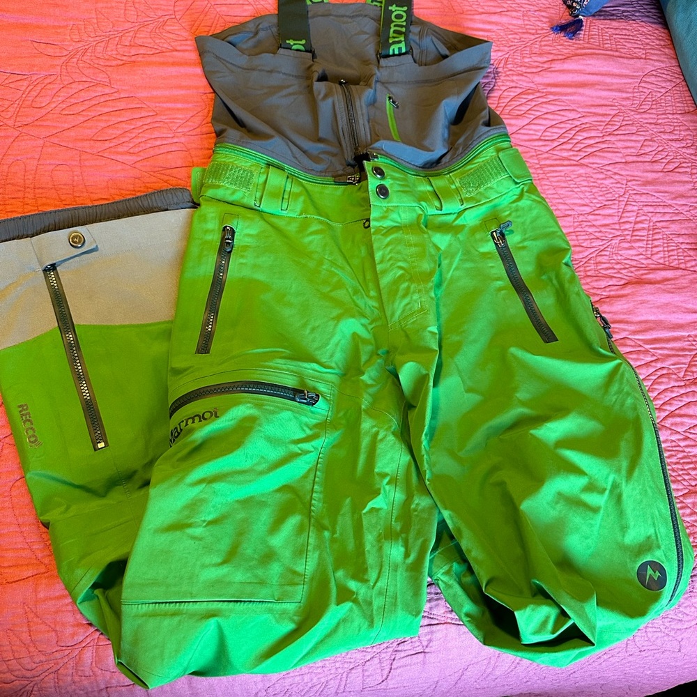Marmot men’s ski bibs, size small